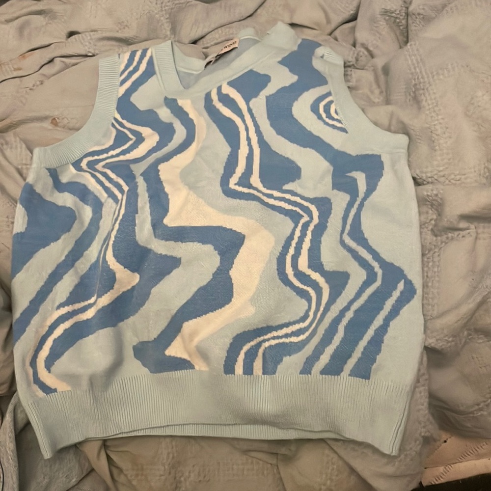 Sweater vest